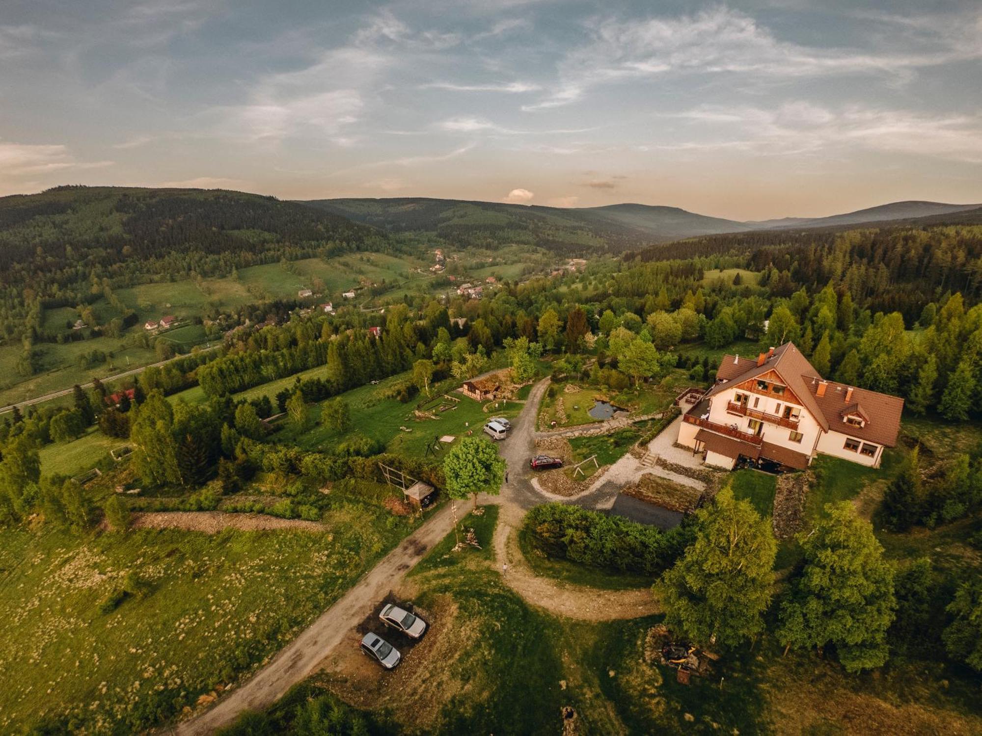 Willa Z Gwarantowanym Widokiem Na Gory Aleksander Panorama Świeradów-Zdrój Esterno foto